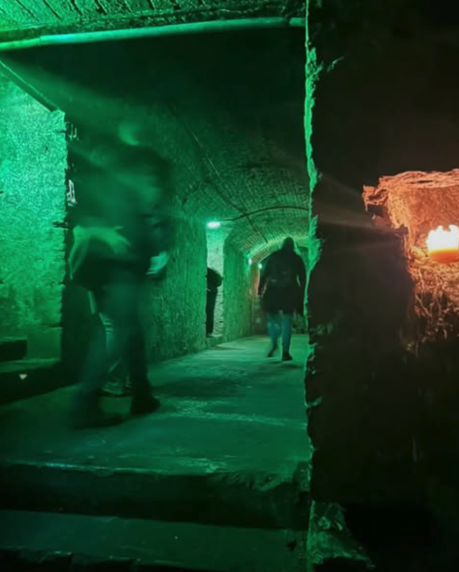 Inside the Edinburgh underground vaults