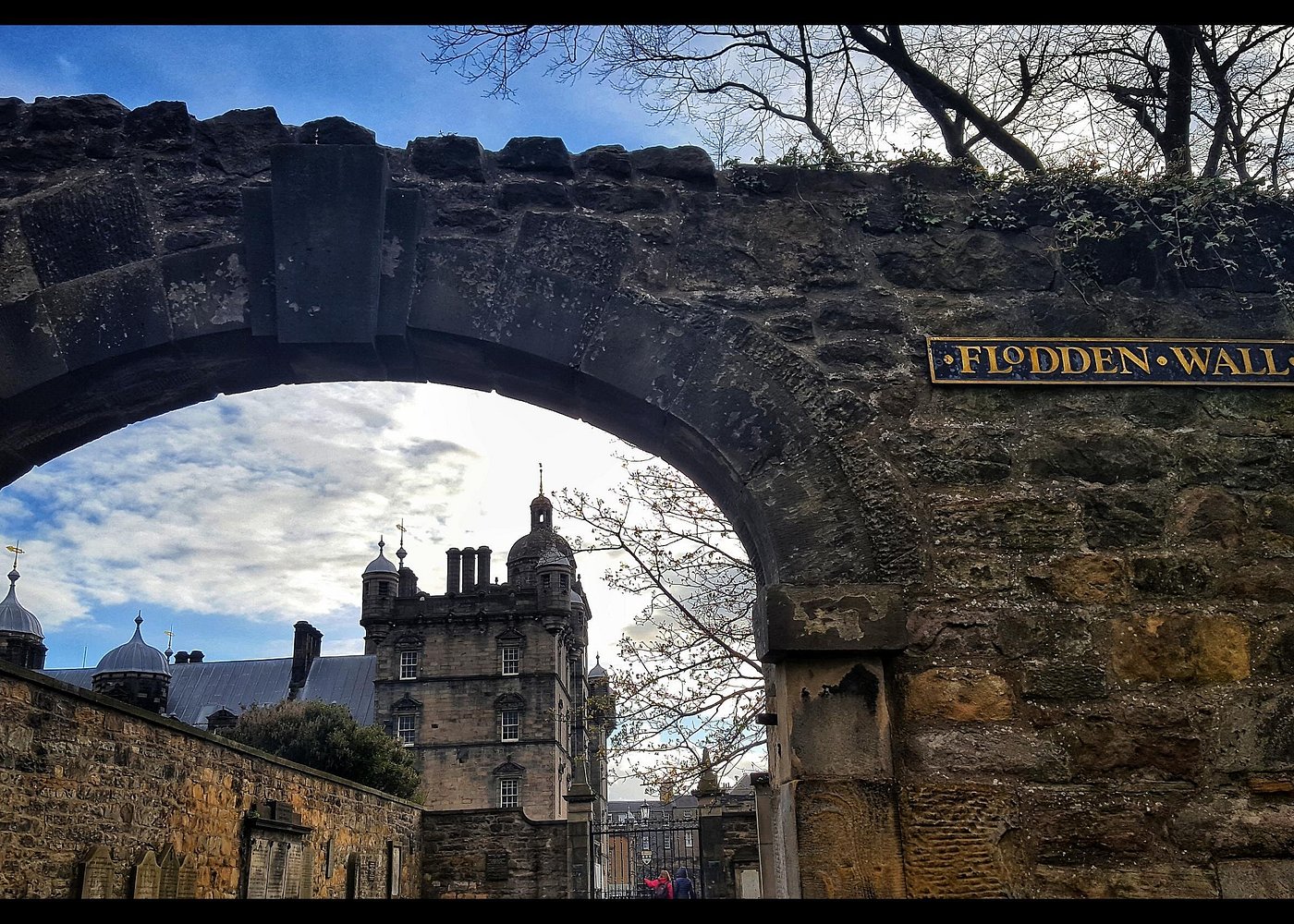 Edinburgh and Underground Spanish Ghost Tour