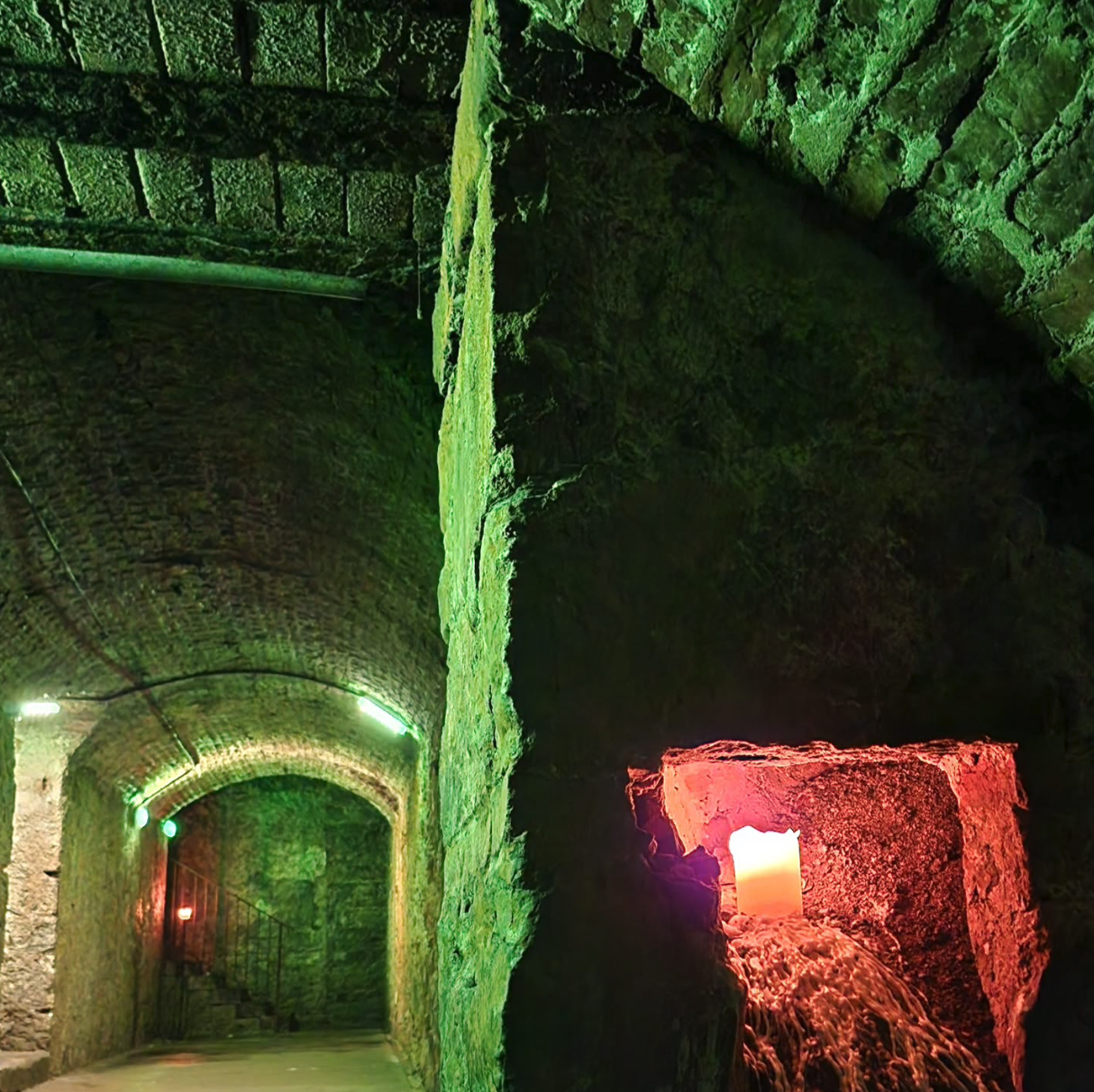 Inside the Edinburgh underground vaults